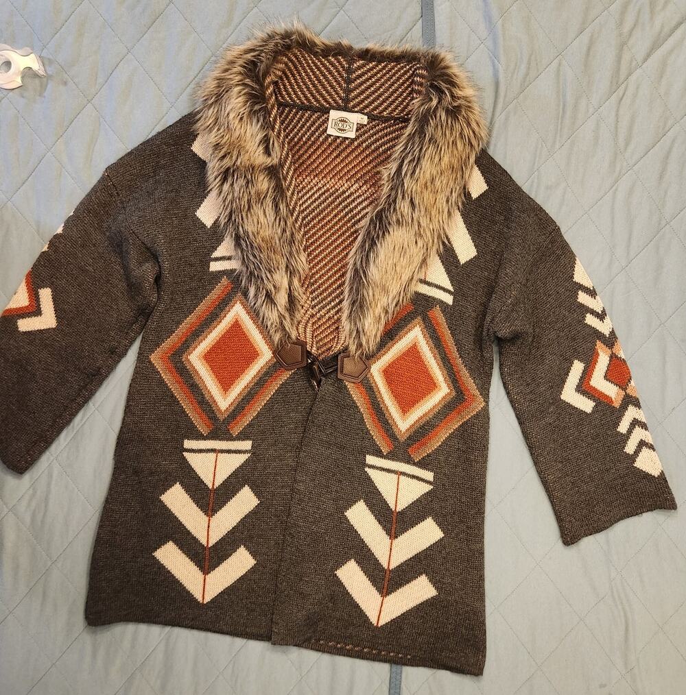 Rod's Western Women's M Southwestern Aztec Sweater Coat Faux Fur Collar Gray
